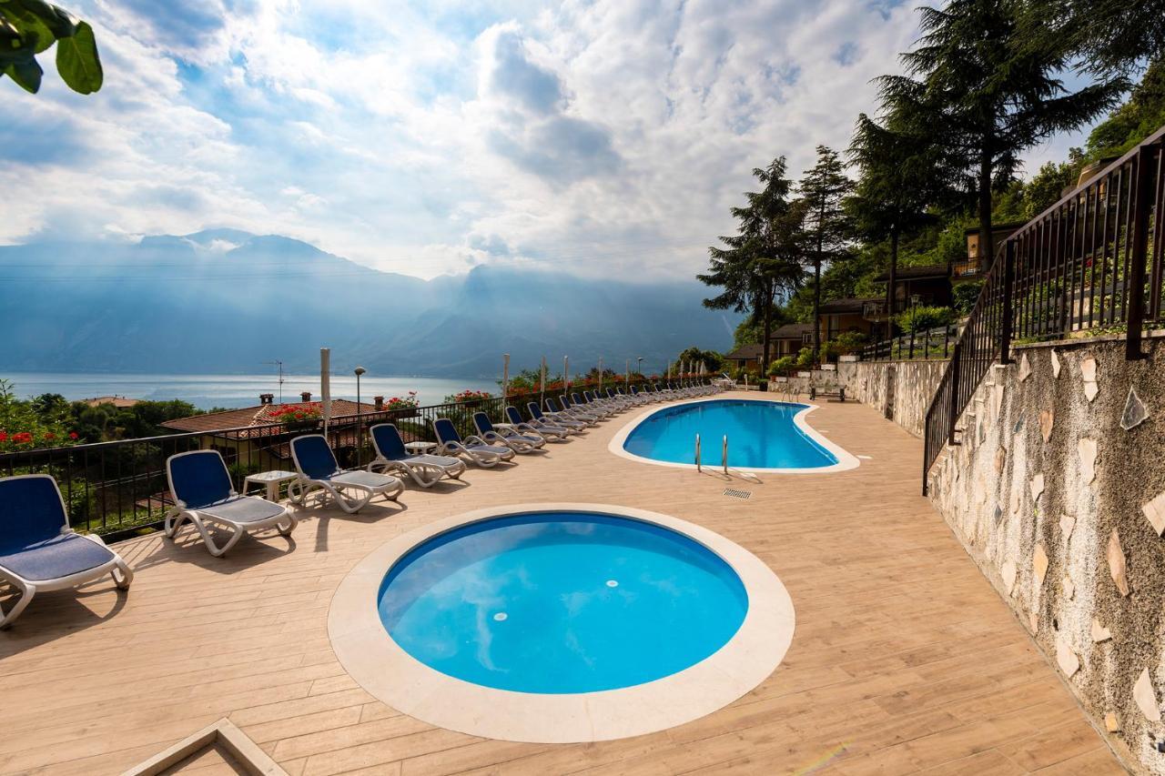 Residence Oasi Limone sul Garda Luaran gambar