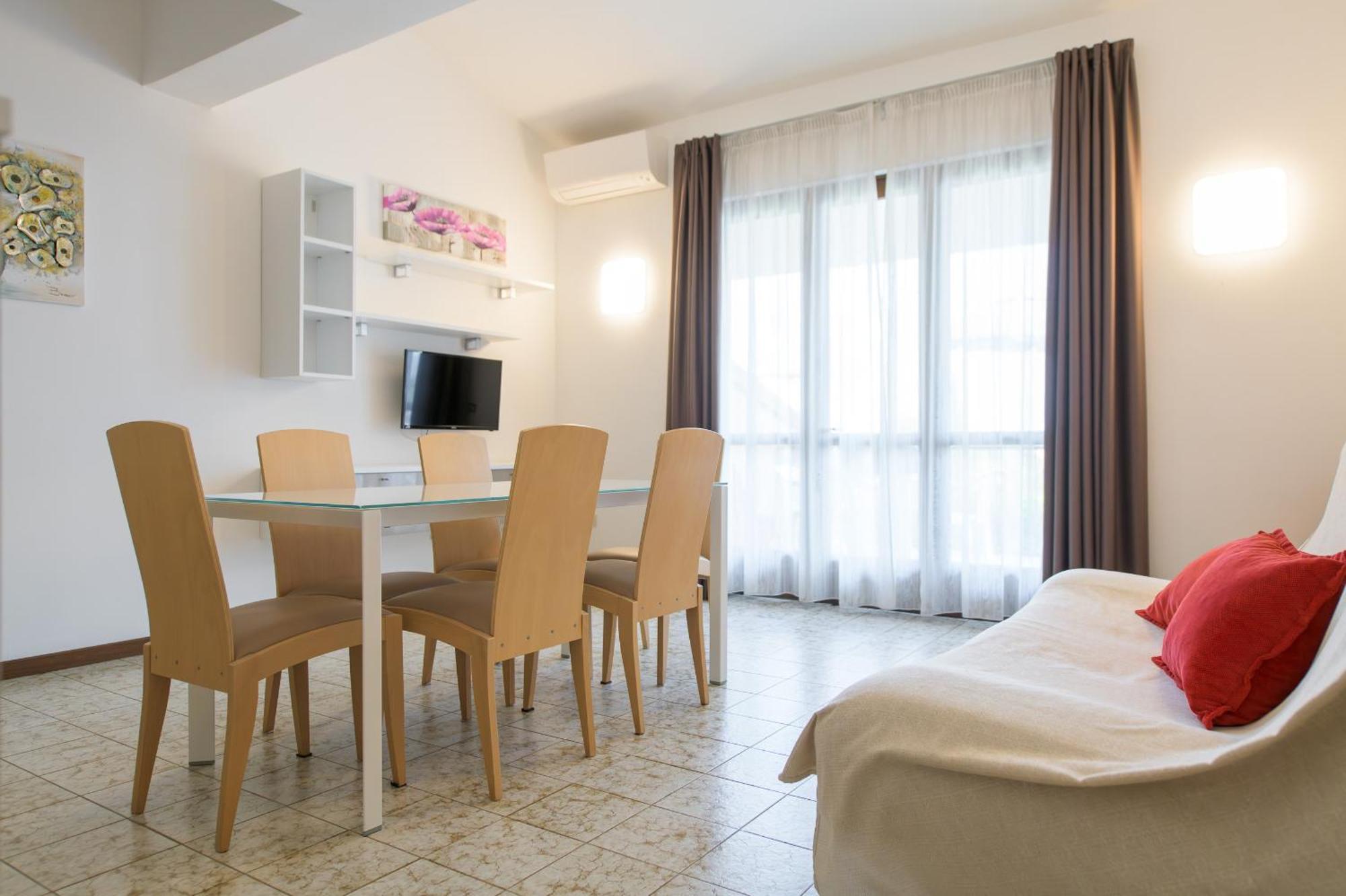 Residence Oasi Limone sul Garda Luaran gambar