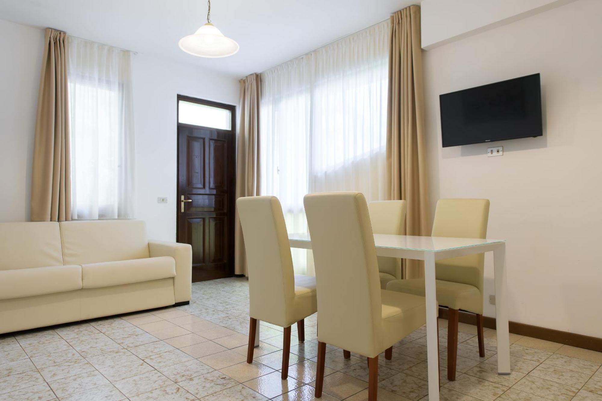 Residence Oasi Limone sul Garda Luaran gambar